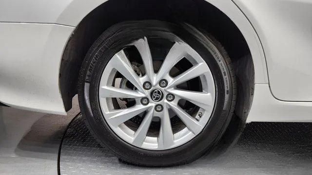 Toyota Camry 2023 2.5 LE Hybrid