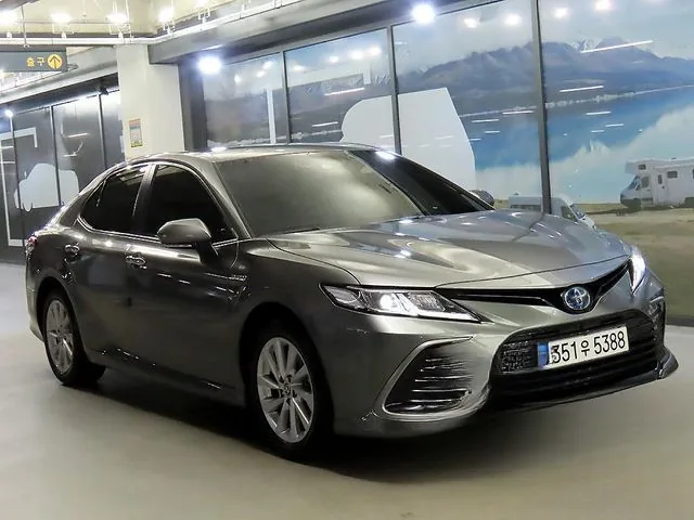 Toyota Camry 2022 2.5 LE Hybrid