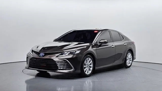 Toyota Camry 2022 2.5 LE Hybrid