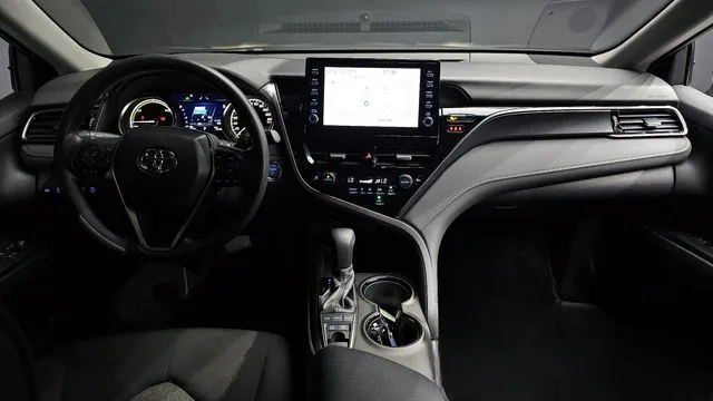 Toyota Camry 2024 2.5 LE Hybrid
