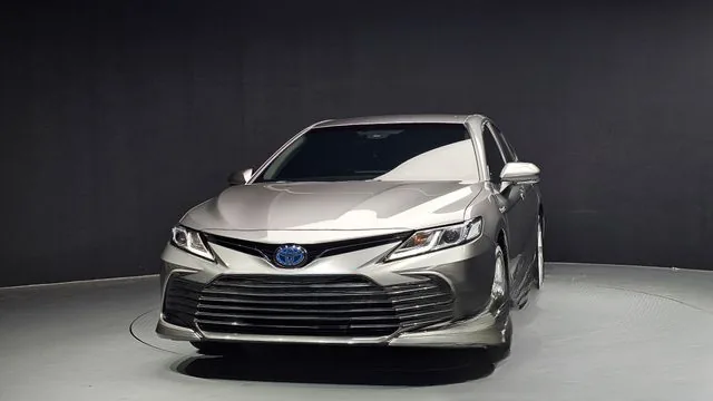 Toyota Camry 2024 2.5 LE Hybrid