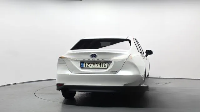 Toyota Camry 2022 2.5 LE Hybrid