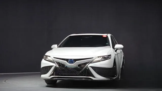 Toyota Camry 2023 2.5 XLE Hybrid