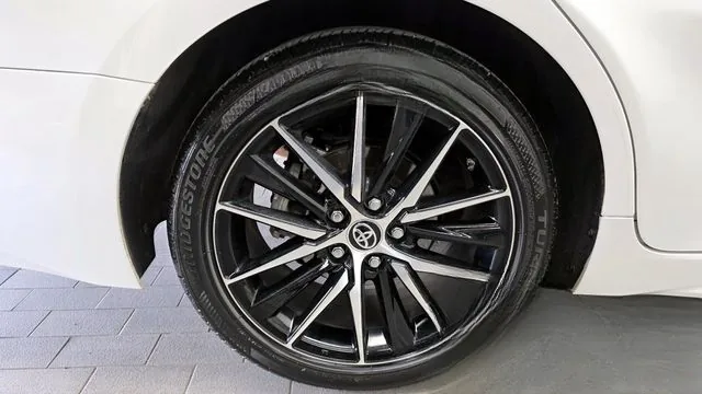 Toyota Camry 2023 2.5 XLE Hybrid