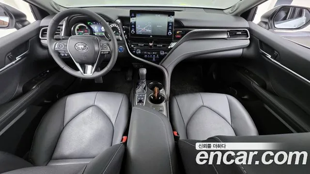 Toyota Camry 2023 2.5 XLE Hybrid