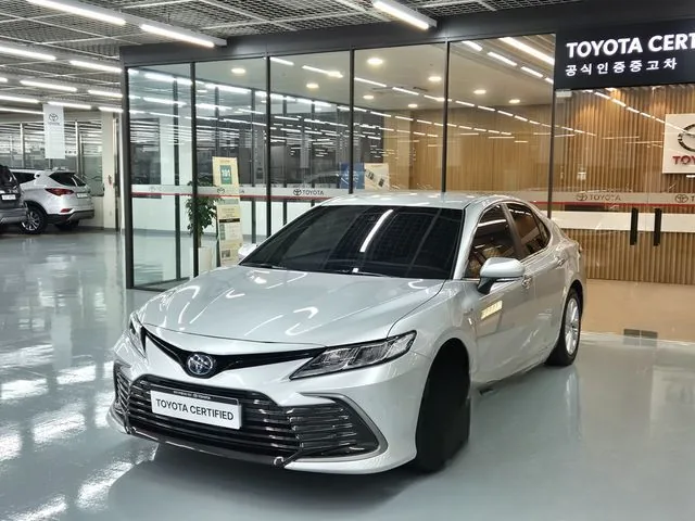 Toyota Camry 2024 2.5 LE Hybrid
