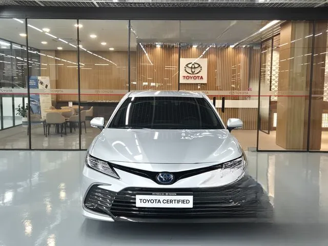 Toyota Camry 2024 2.5 LE Hybrid