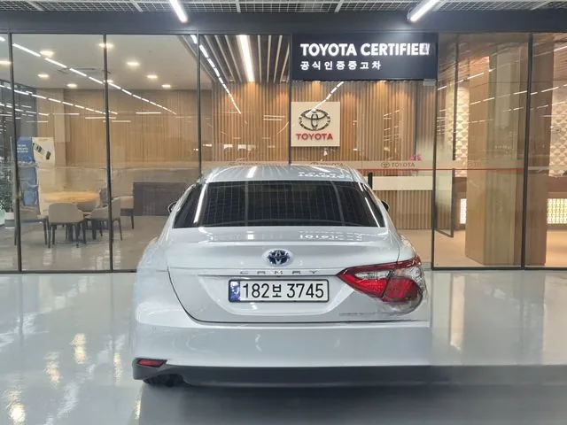 Toyota Camry 2024 2.5 LE Hybrid