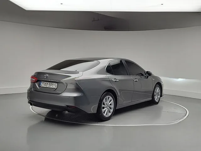 Toyota Camry 2022 2.5 LE Hybrid