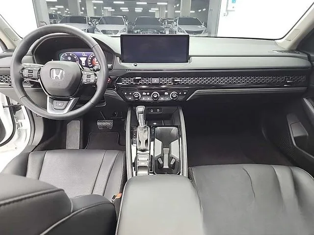 Honda Accord 2023 2.0 Hybrid Touring