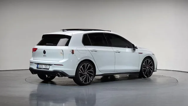 Volkswagen Golf 2024 2.0 GTI