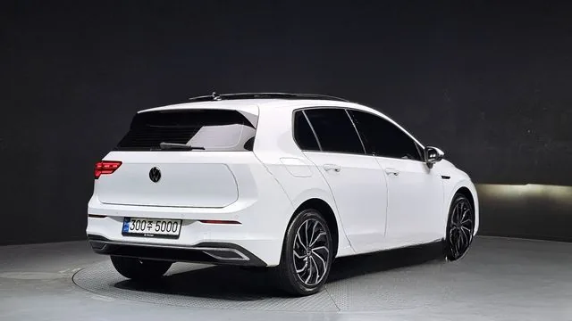 Volkswagen Golf 2023 2.0 TDI Prestige