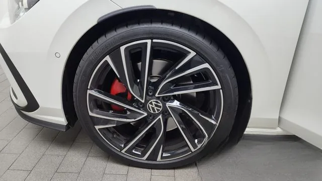 Volkswagen Golf 2023 2.0 GTI