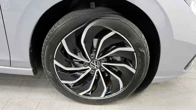 Volkswagen Golf 2023 2.0 TDI Prestige