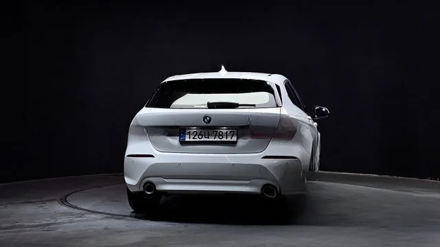 BMW 118d 2021 118d Joy