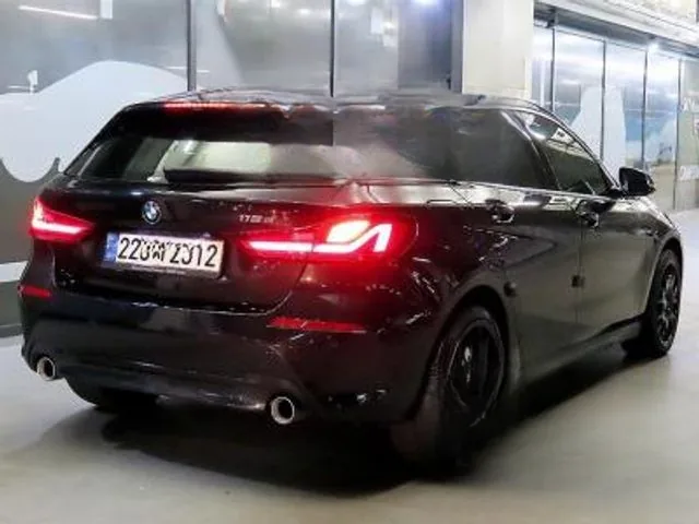 BMW 118d 2021 118d Sport