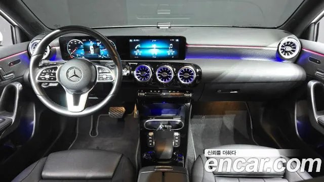 Mercedes-Benz A-Class 2023 A220 Hatchback