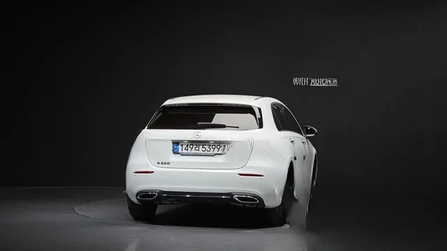 Mercedes-Benz A-Class 2023 A220 Hatchback