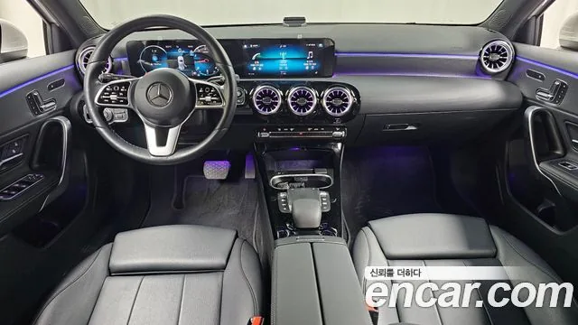 Mercedes-Benz A-Class 2023 A220 Hatchback