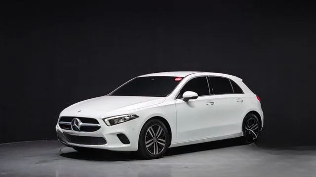 Mercedes-Benz A-Class 2023 A220 Hatchback