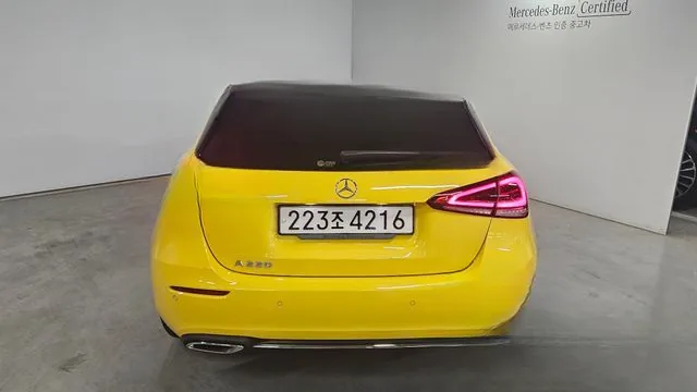 Mercedes-Benz A-Class 2023 A220 Hatchback