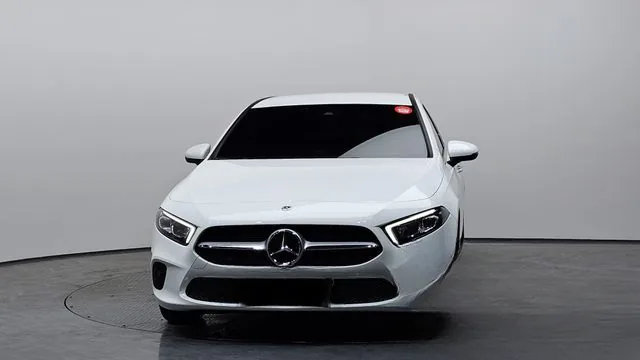 Mercedes-Benz A-Class 2023 A220 Hatchback