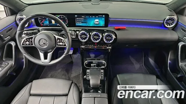 Mercedes-Benz A-Class 2023 A220 Hatchback