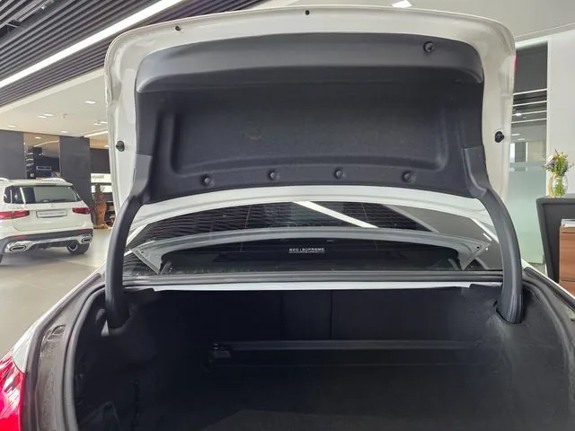 Mercedes-Benz C-Class 2023 C300 4MATIC AMG Line