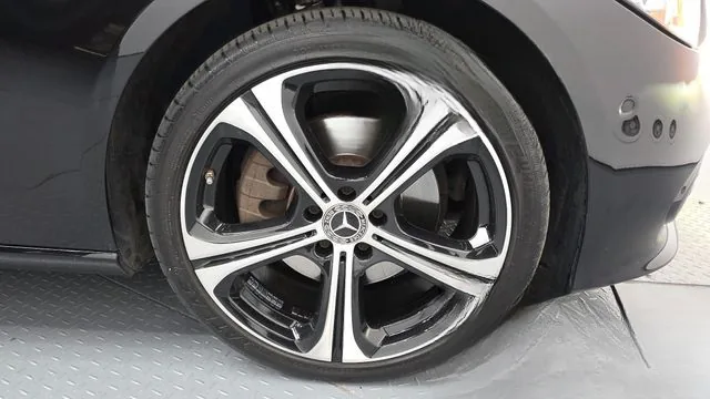 Mercedes-Benz C-Class 2023 C300 4MATIC Avantgarde