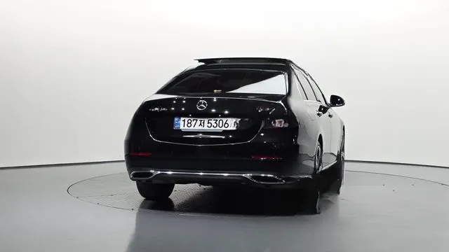 Mercedes-Benz C-Class 2023 C300 4MATIC Avantgarde