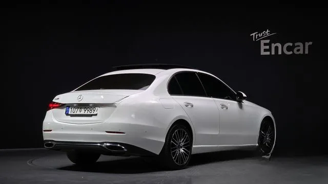 Mercedes-Benz C-Class 2023 C200 Avantgarde