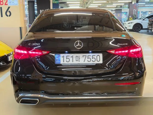 Mercedes-Benz C-Class 2023 C300 4MATIC AMG Line