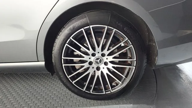 Mercedes-Benz C-Class 2022 C200 4MATIC Avantgarde