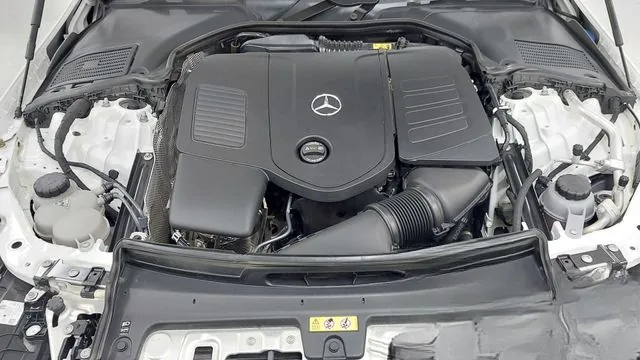 Mercedes-Benz C-Class 2023 C300 4MATIC AMG Line