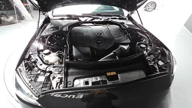 Mercedes-Benz C-Class 2023 C300 4MATIC Avantgarde