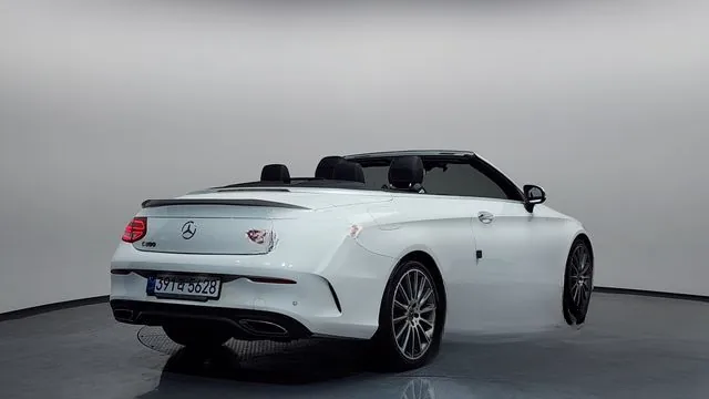 Mercedes-Benz C-Class 2023 C200 Cabriolet