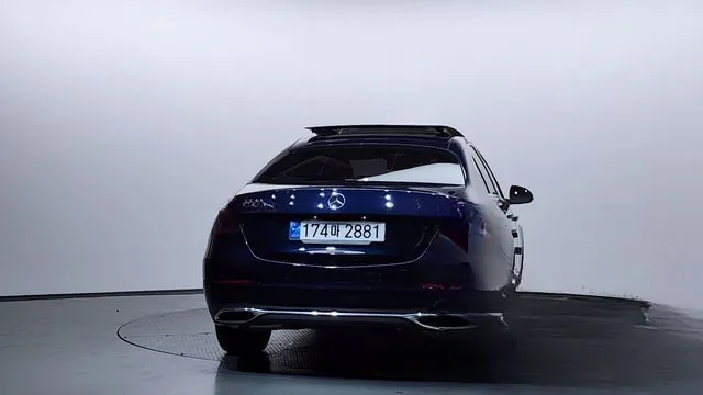 Mercedes-Benz C-Class 2022 C200 4MATIC Avantgarde