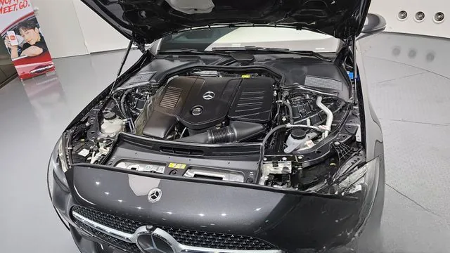 Mercedes-Benz C-Class 2023 C300 4MATIC AMG Line