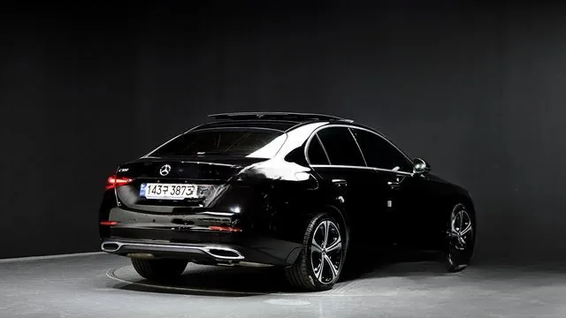 Mercedes-Benz C-Class 2023 C300 4MATIC Avantgarde