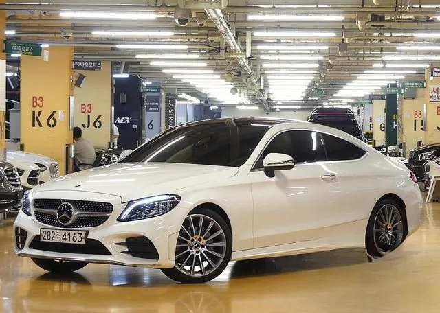 Mercedes-Benz C-Class 2023 C200 Coupe