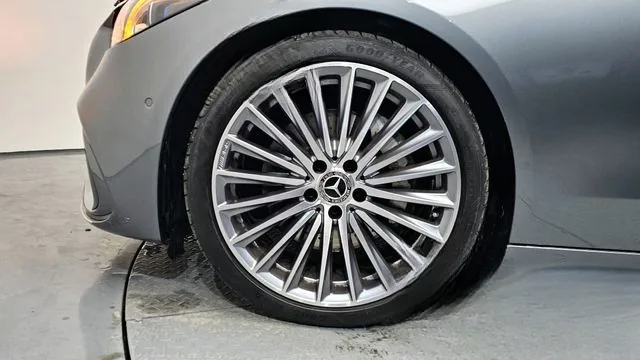 Mercedes-Benz C-Class 2023 C300 4MATIC AMG Line