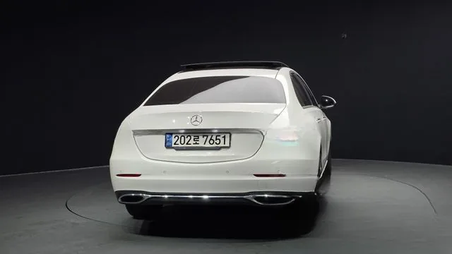 Mercedes-Benz C-Class 2023 C200 Avantgarde