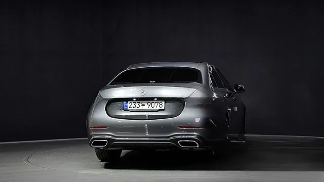 Mercedes-Benz C-Class 2023 C300 4MATIC AMG Line