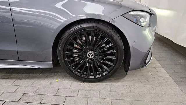 Mercedes-Benz C-Class 2023 C300 4MATIC AMG Line