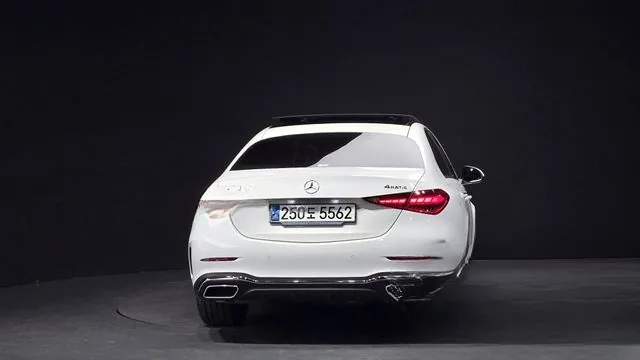 Mercedes-Benz C-Class 2023 C300 4MATIC AMG Line