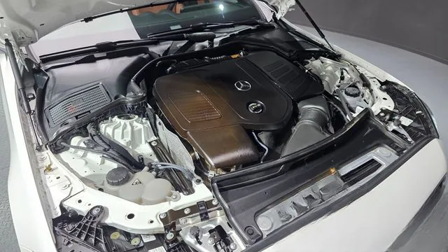 Mercedes-Benz C-Class 2023 C300 4MATIC Avantgarde