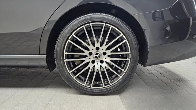 Mercedes-Benz C-Class 2022 C200 4MATIC Avantgarde