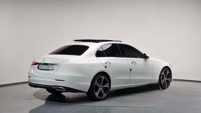 Mercedes-Benz C-Class 2023 C300 4MATIC Avantgarde