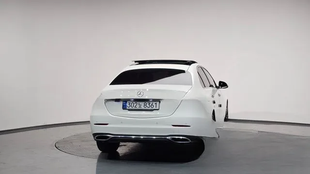 Mercedes-Benz C-Class 2023 C300 4MATIC Avantgarde
